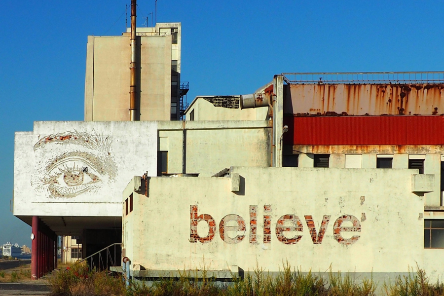 Vhils Portugal Street Art