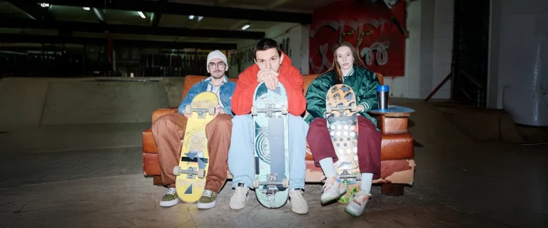 Models im Y2K 2000er Style