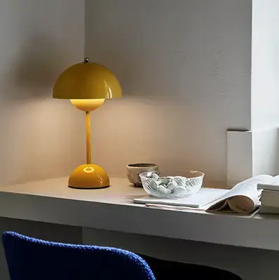 De Stijl Lampe